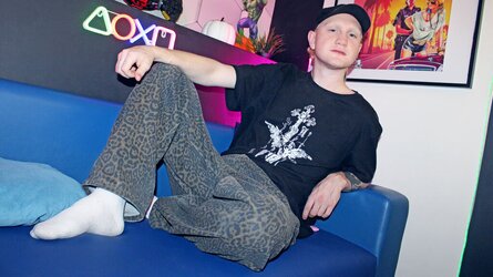 Starte eine Liveshow mit IsaacWhitee