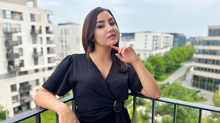 Starte eine Liveshow mit TayaRome